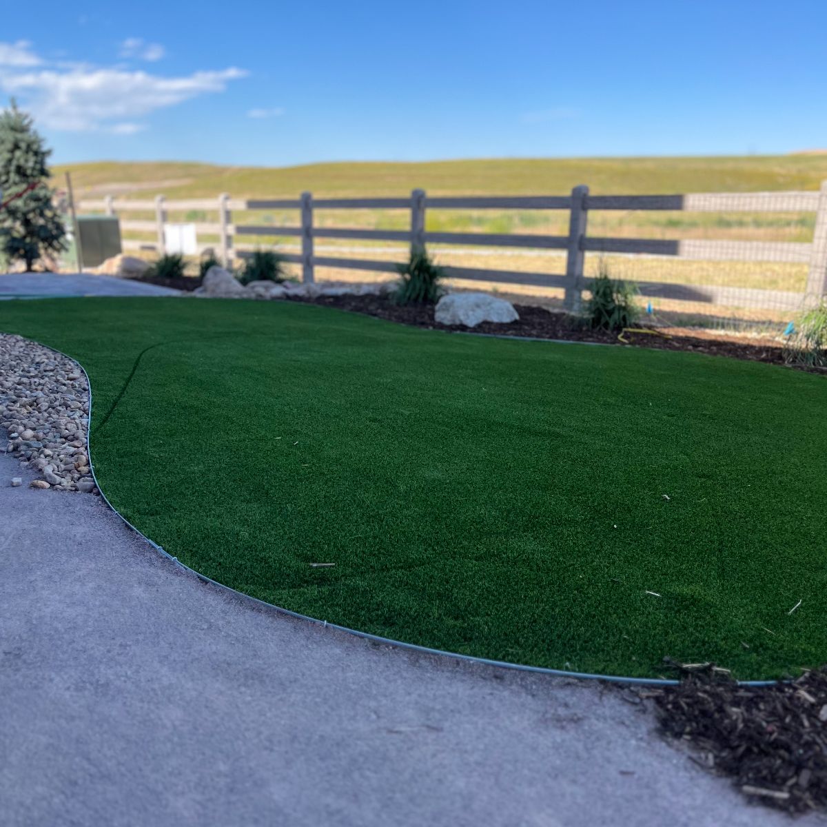 Artificial Turf & Synthetic Lawn Solutions